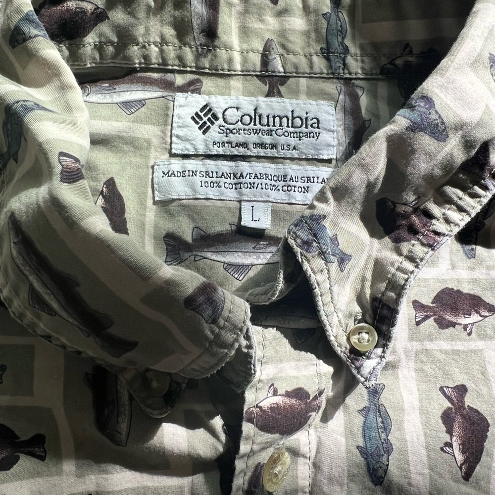 Columbia Fish Pattern Shirt - Picture 3 of 4